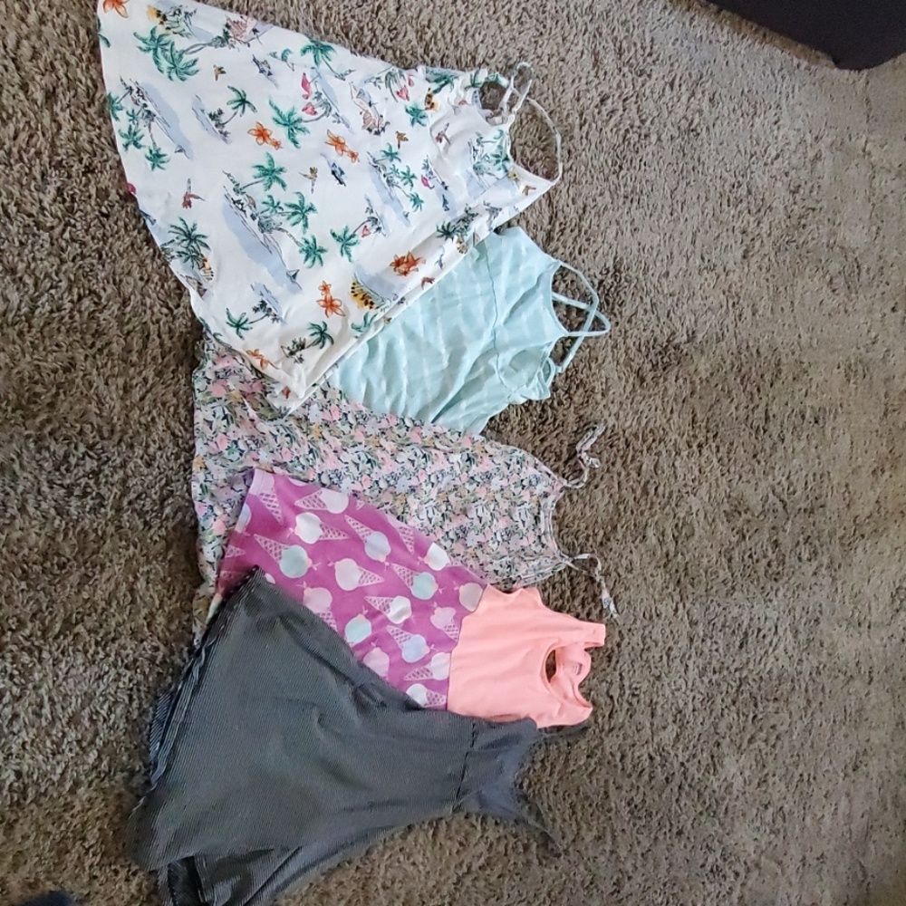 Girls dresses